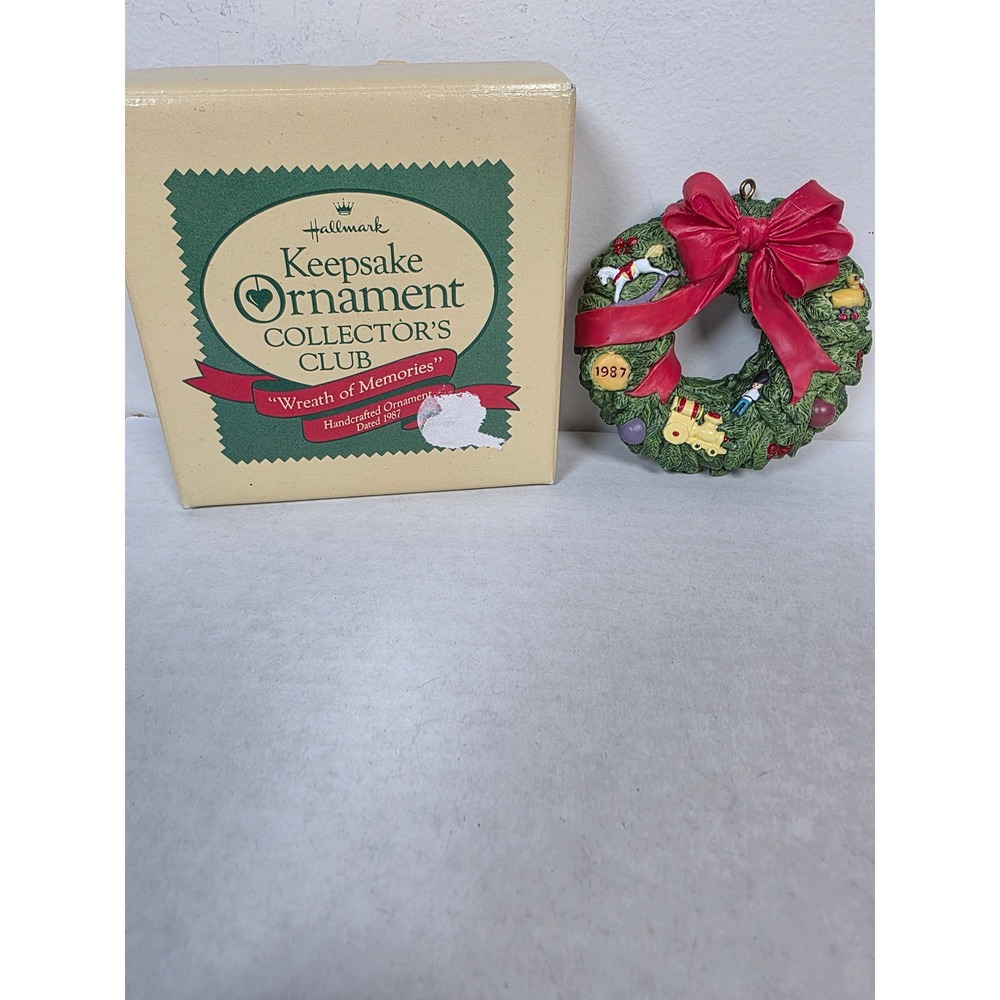Wreath of Memories - Vintage 1987 Hallmark Keepsake Collector's Club Ornament